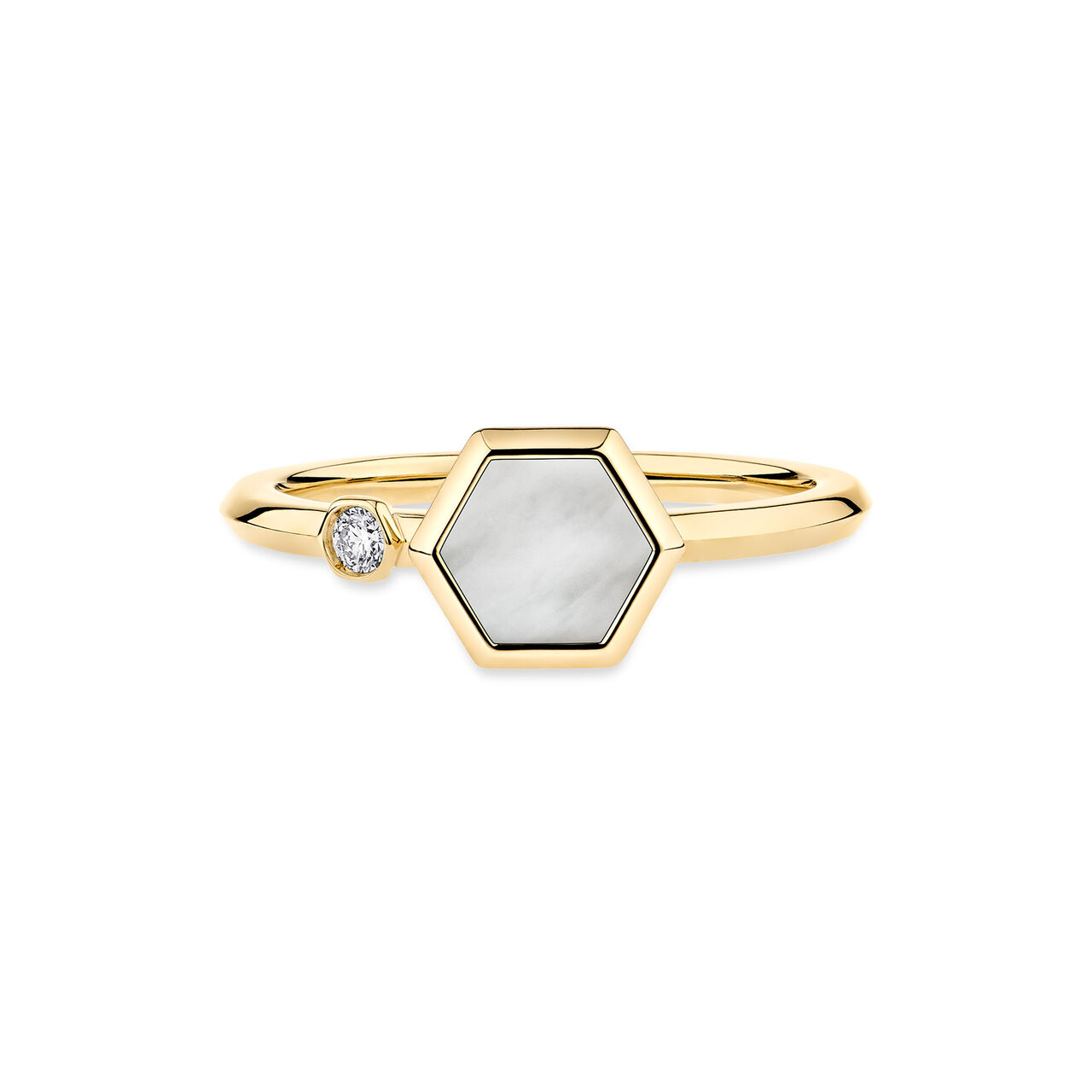 Front view of Birks Bee Chic ring featuring a luminous mother-of-pearl set in yellow gold image number 0